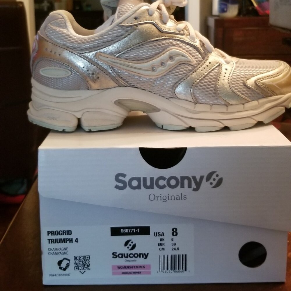 Saucony ProGrid Triumph 4